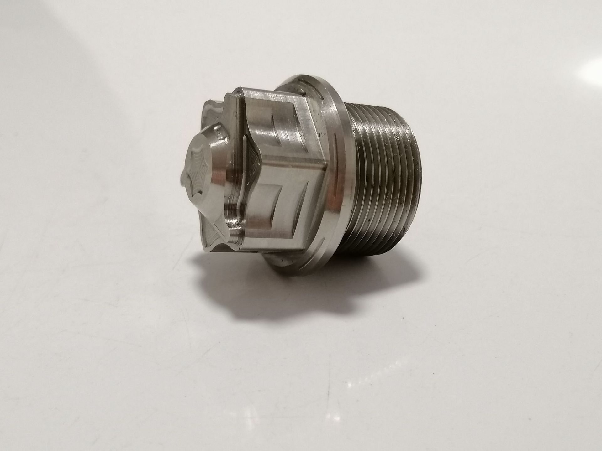 [Manufacturer Supply] Grade 10.9 M24/M22 Titanium Alloy Motorcycle Oil Cap Screw Finish None for SONIC150/Raider 150 Made China